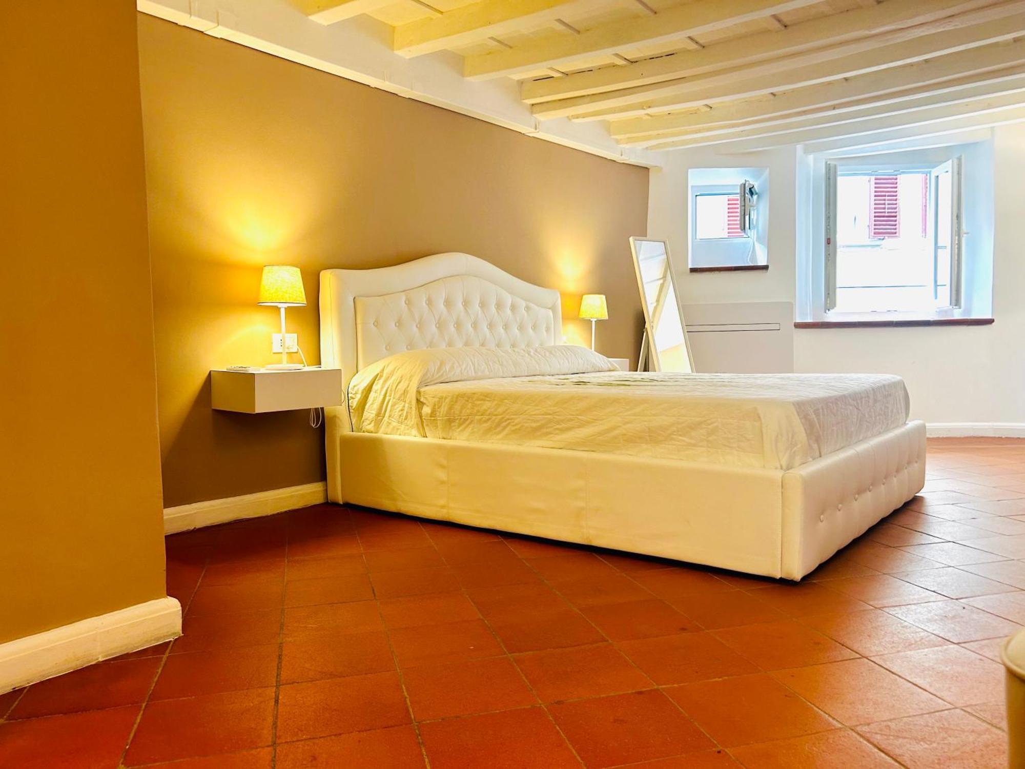 Amazing In Piazza Santa Croce Apartment Florence